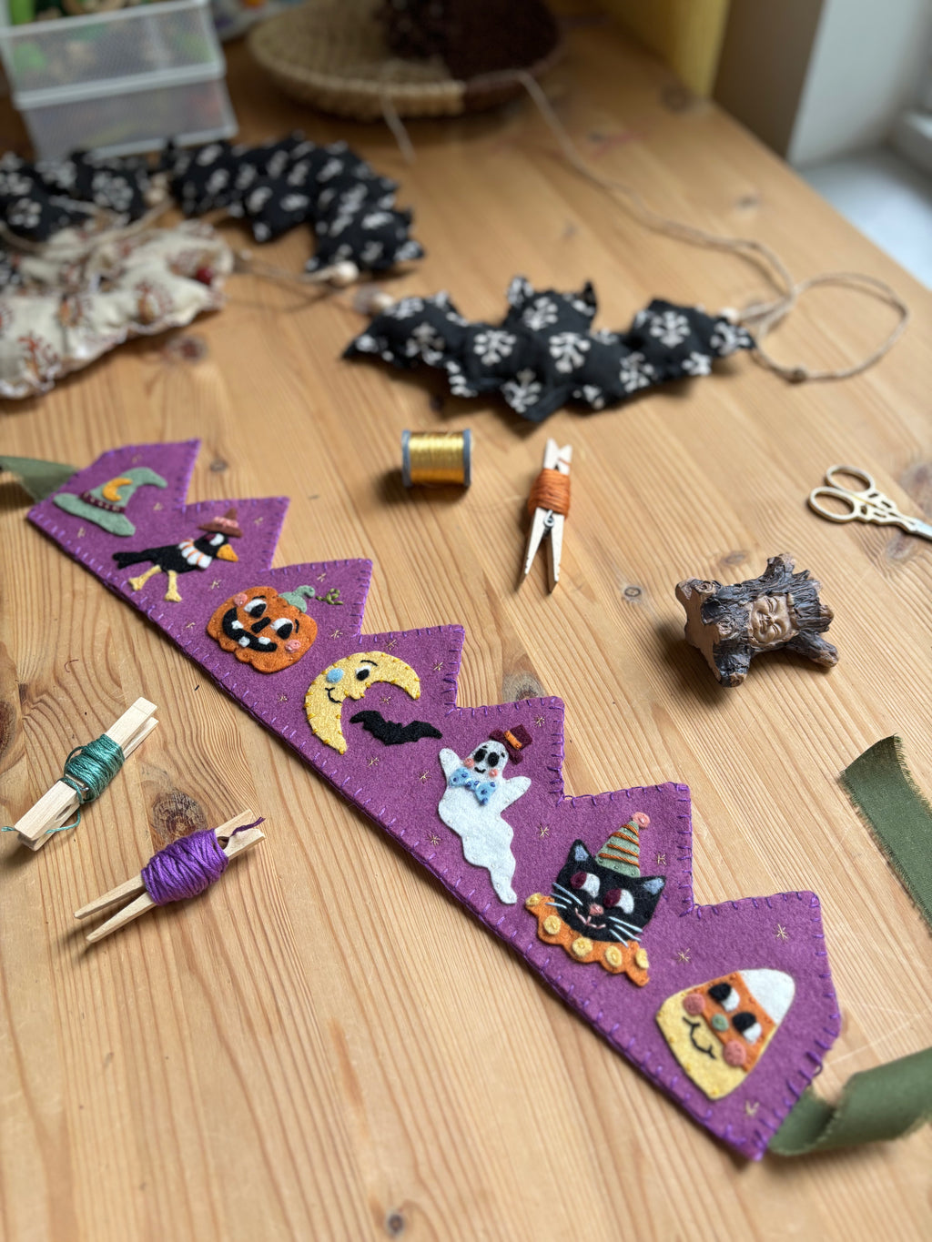 Halloween Crown Pattern