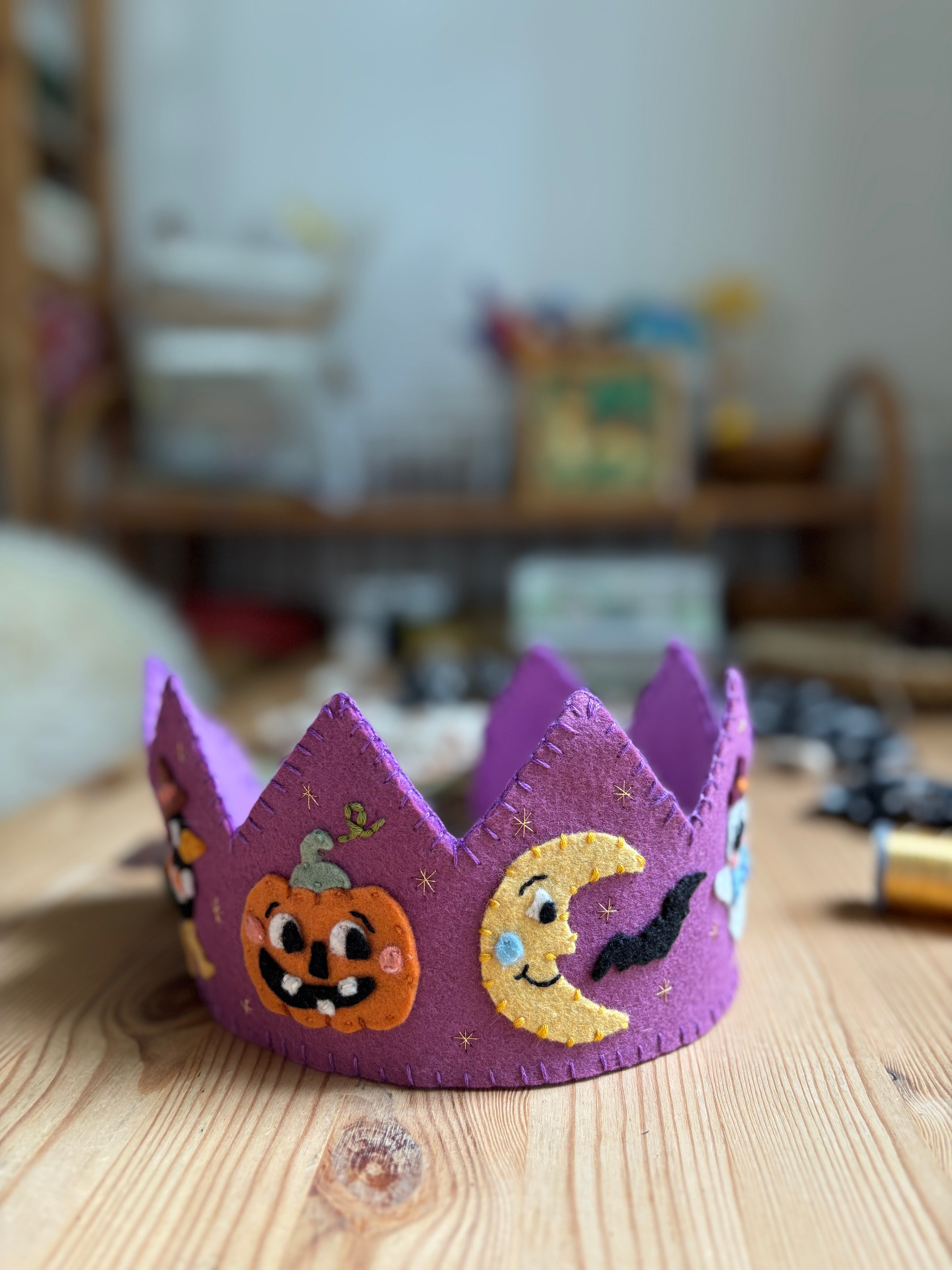 Halloween Crown Pattern