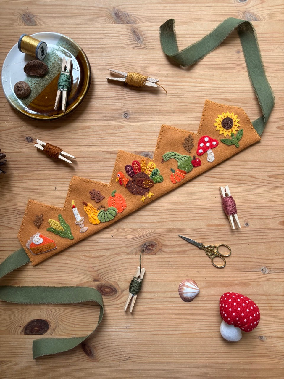 Crown Makers Club